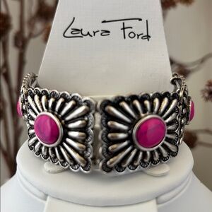 Laura Ford Silvertone Rectangle Bursts w/pink stone stretch bracelet